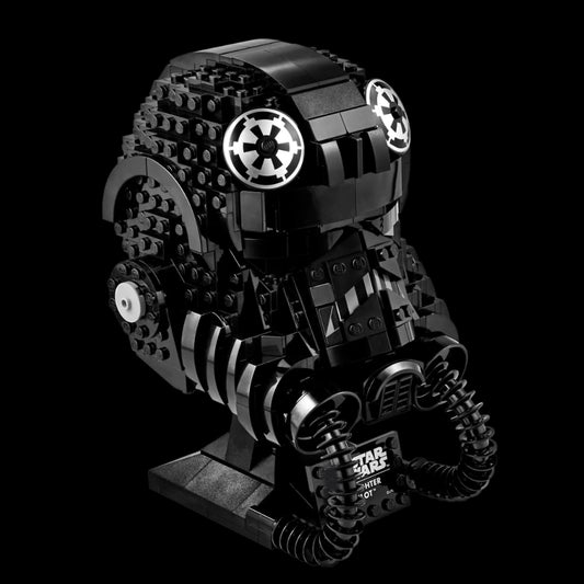 TIE Fighter Pilot Helmet (724 pieces)