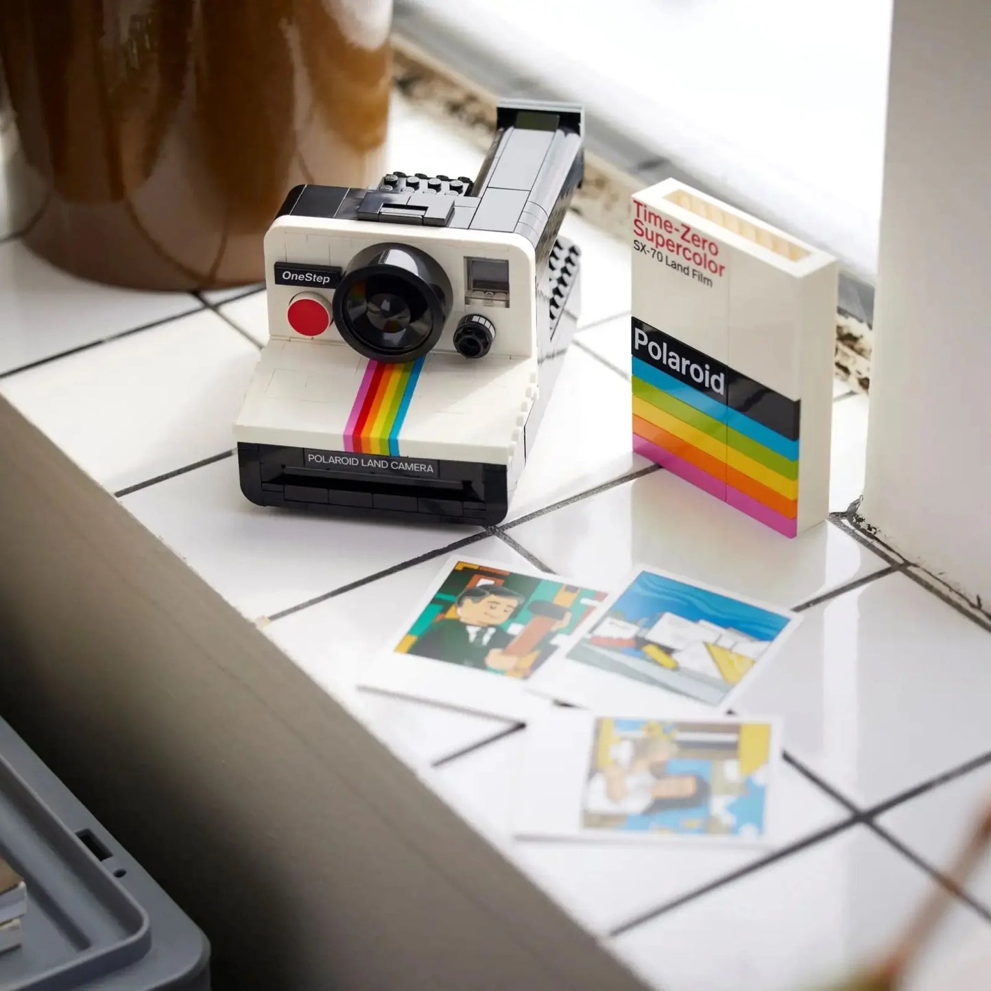 Polaroid SX-70 Camera (516 pieces)
