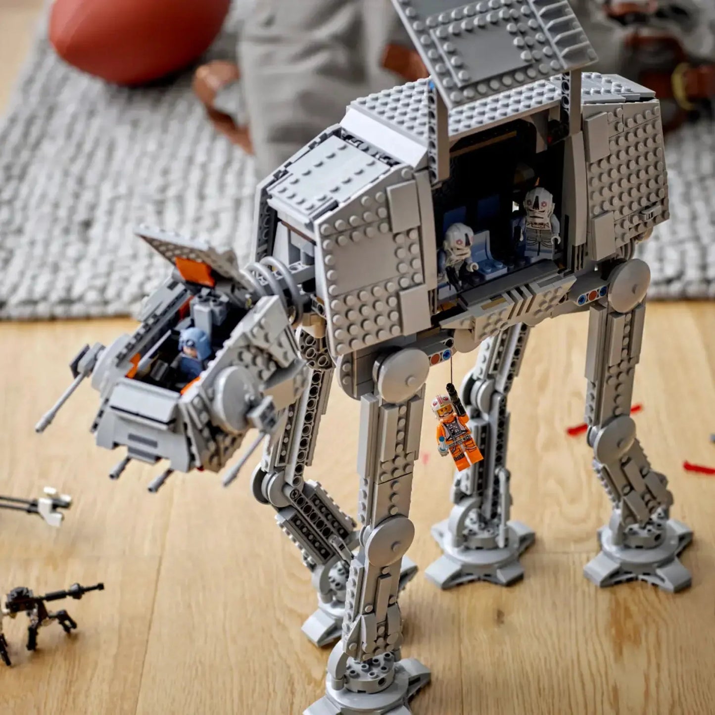 AT-AT (1267 pieces)