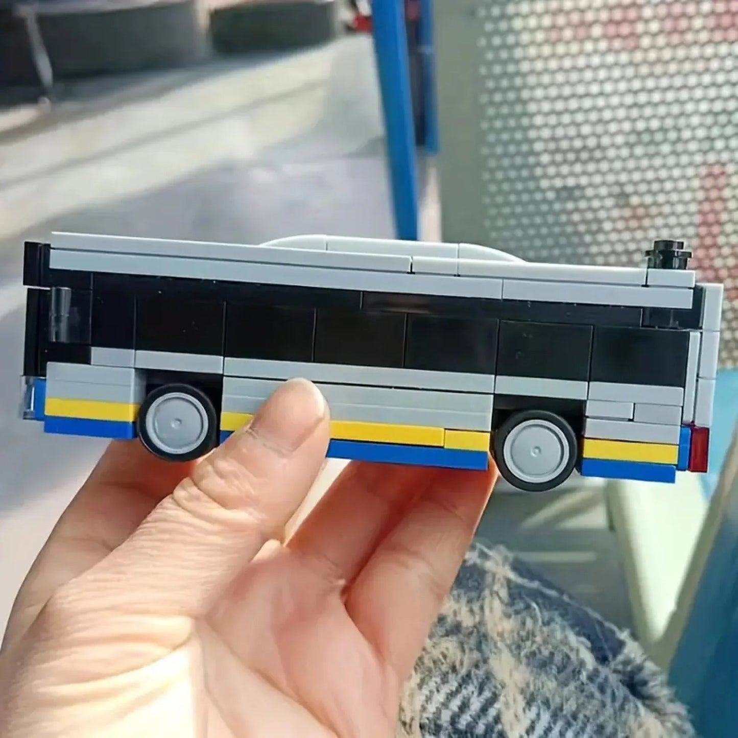 Bus (117 pieces)
