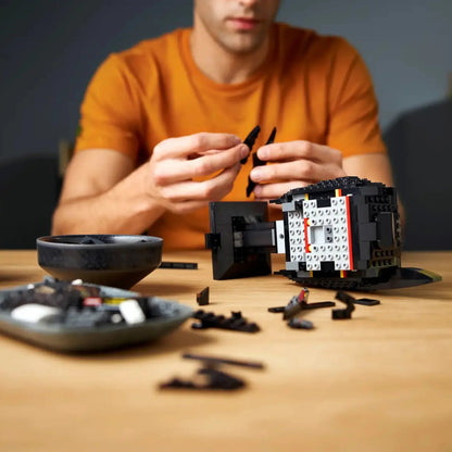 Batman Helmet (410 pieces)