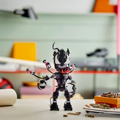 Venomous Groot (630 pieces)