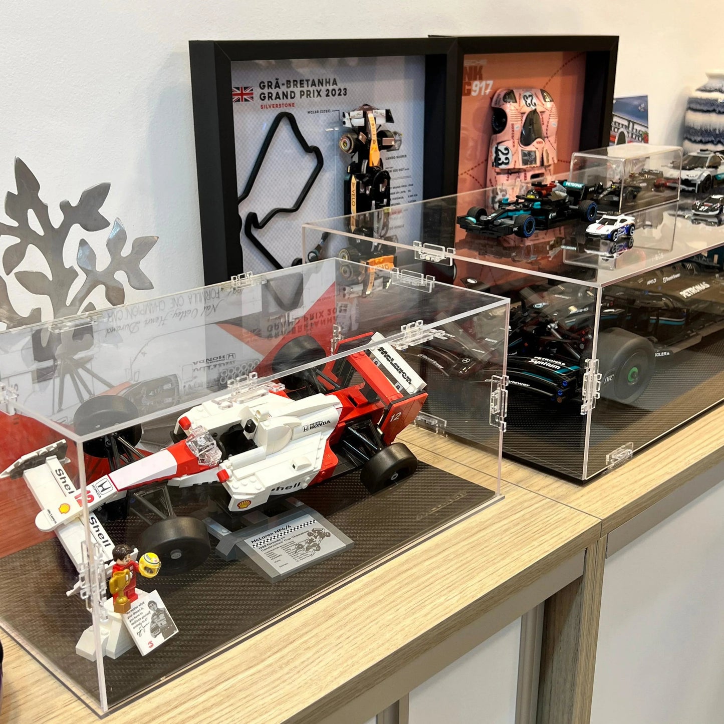 Acrylic Display for the McLaren MP4/4