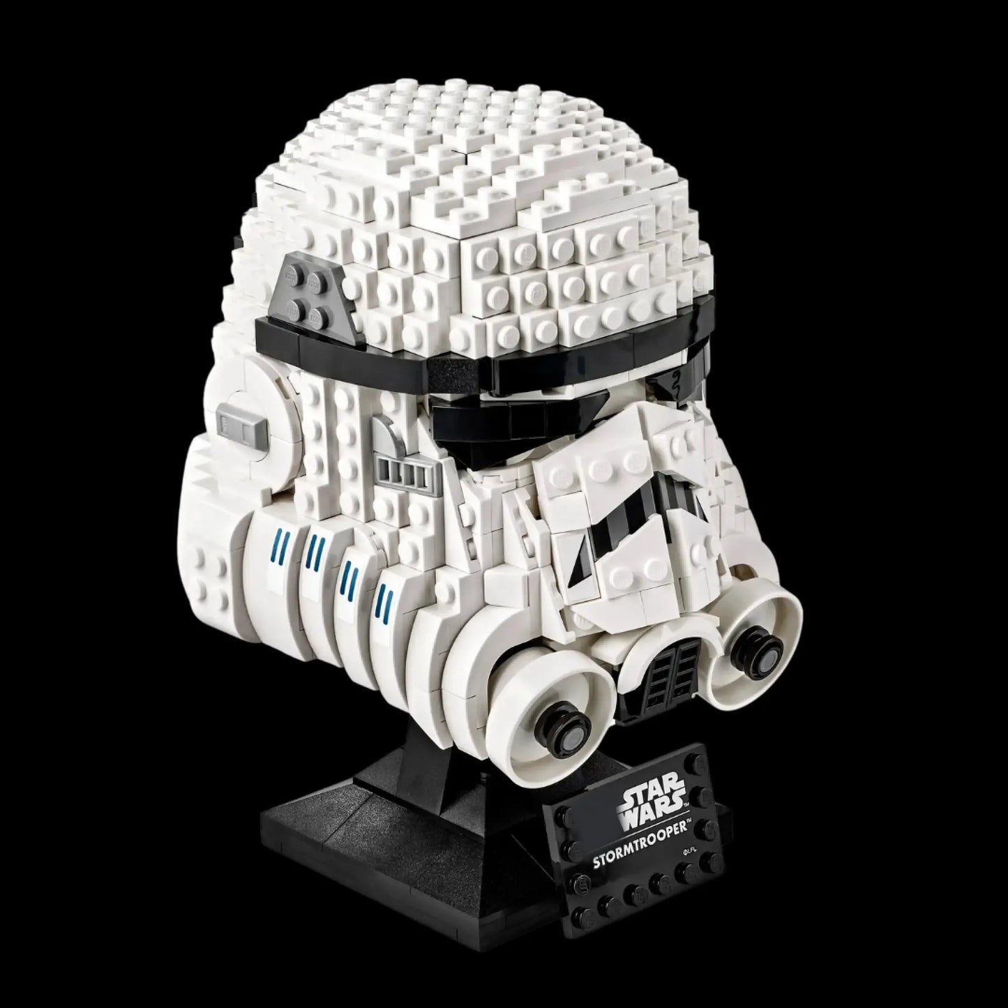 Stormtrooper Helmet (647 pieces)