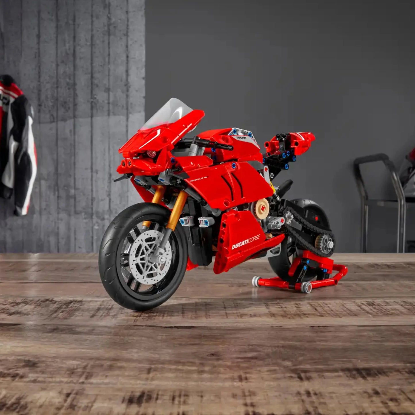 Ducati Panigale V4 R (646 pieces)
