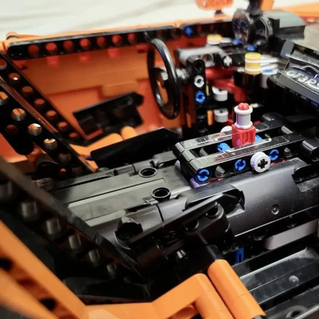 (61% OFF) Super Porsche 911 GT3 RS (2704 Pieces)